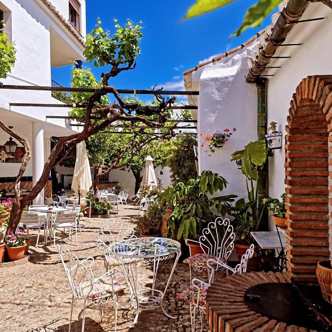 Hotel Rural Verde Oliva Comares ภายนอก รูปภาพ