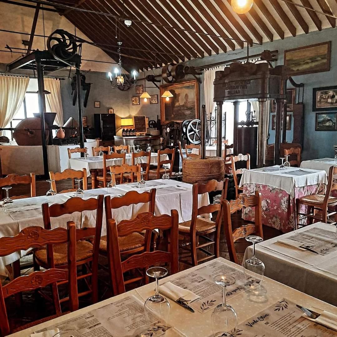 Hotel Rural Verde Oliva Comares ภายนอก รูปภาพ